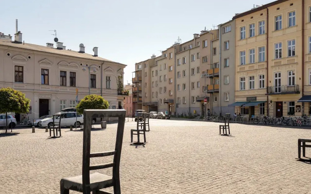 Studio Cracow Targowa by Renters