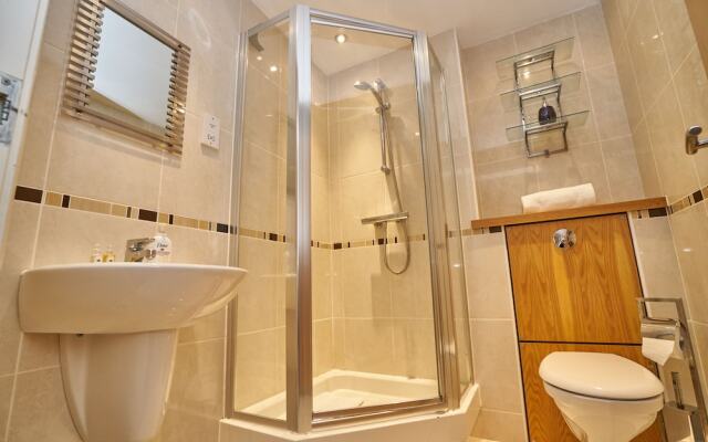 Edinburgh Pearl Apartments Lochrin Place