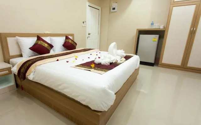 Muangchalearm Apartment