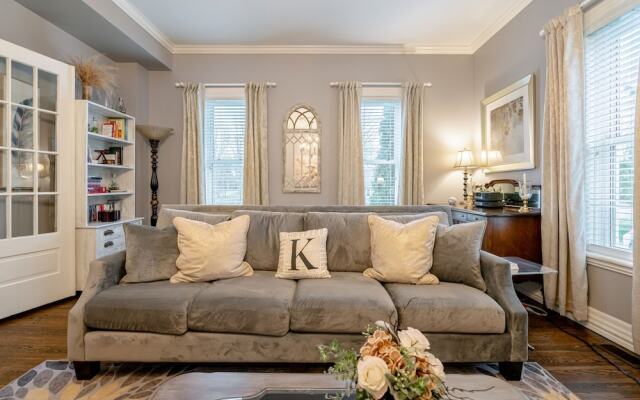 The Kingsville House