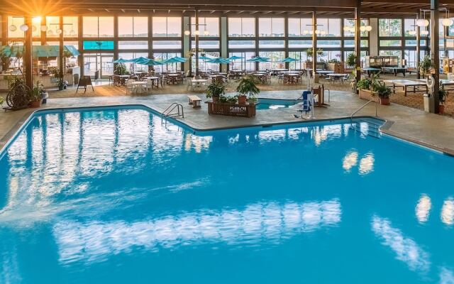 Cragun's Resort & Hotel