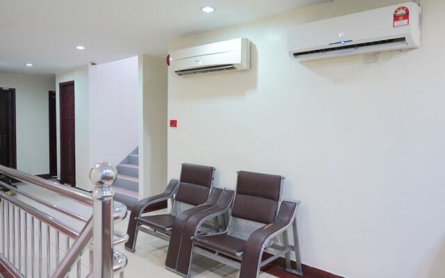 OYO 44051 Sunlight Inn