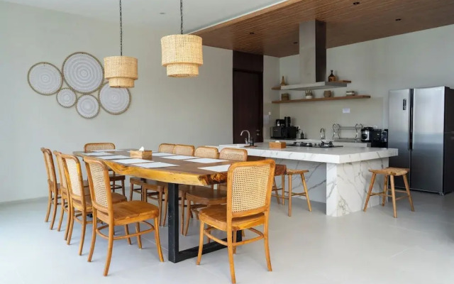 Beverly Hill Mountain View Villa 8BR