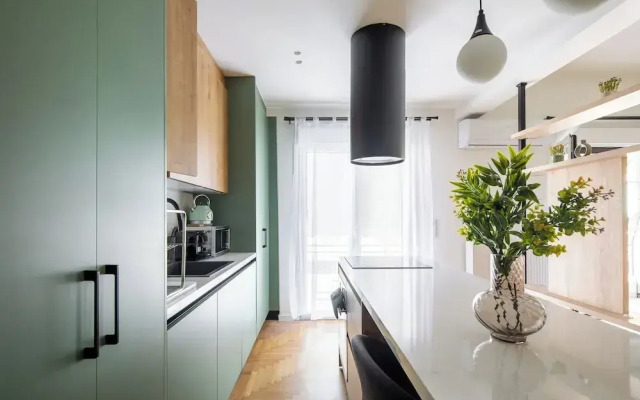 Mystique 2-Bedroom Apartment in Athens