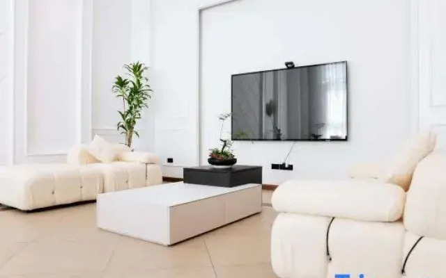 Xiandu Half Mu Huatian Homestay