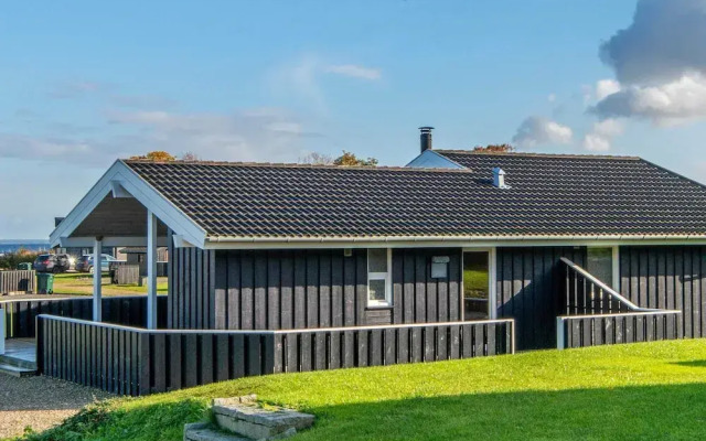 6 Person Holiday Home in Sjolund-by Traum