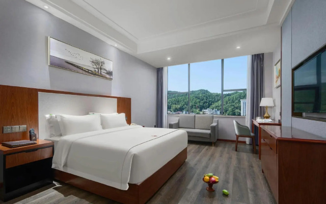 King's Park International Hotel