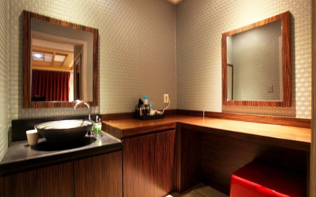 Yeongdeungpo Jardin Hotel