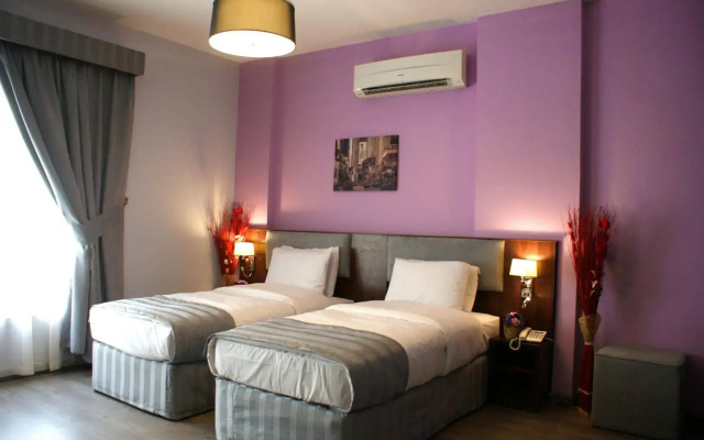 Weekend Hotel & Apartments