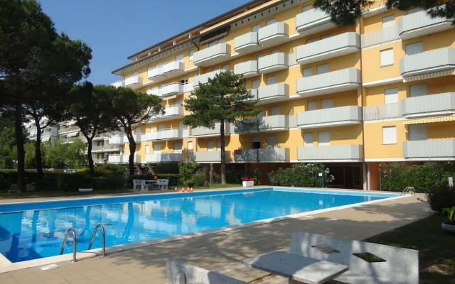 Nice and Cozy Apartment With Pool - Beahost