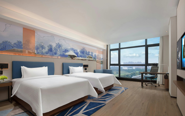 Hampton by Hilton Qionghai Railway Station