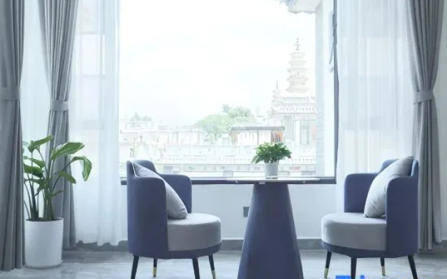 Banshanju Homestay (Dali Ancient City The Chongsheng Temple And The Three-Pagoda) – Balcony – Dali