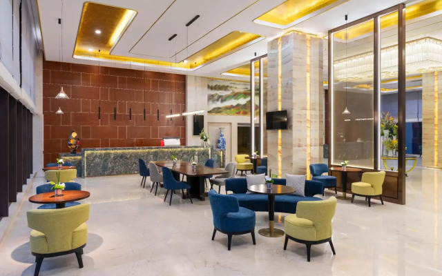 Savile K-Knight Luan Hotel