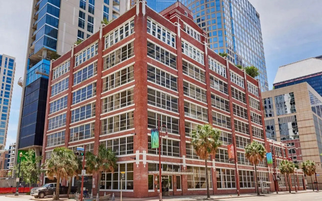 Reside Houston Downtown A Wyndham Residence