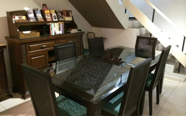 Driftwood Guest House