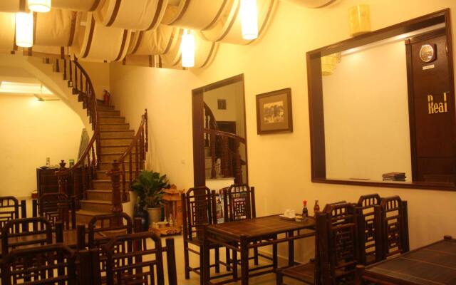 Real Hanoi Hotel