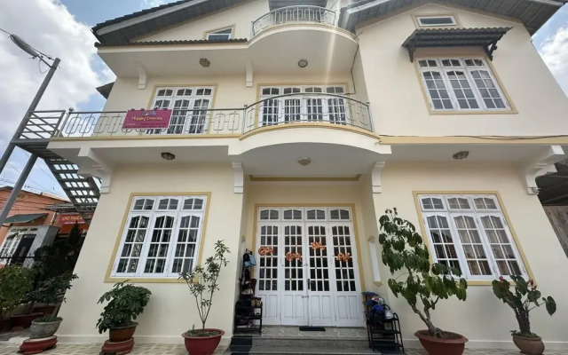 SPOT ON 1229 Happy Dream Homestay