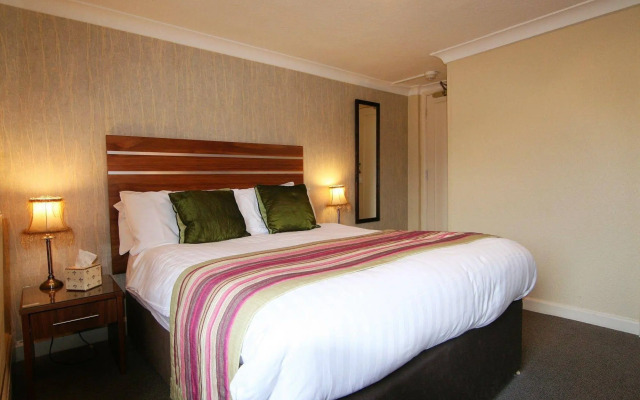 Quayside Hotel