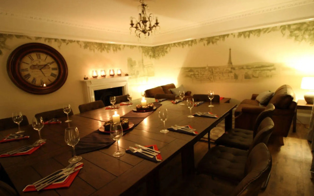 The Pilgrims Hotel