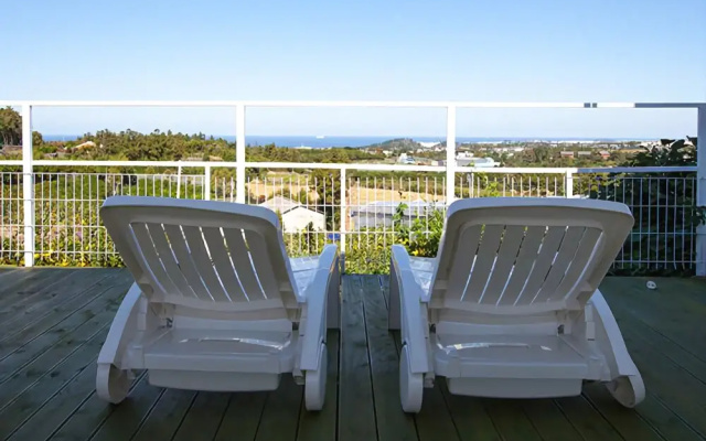 Jeju Sandy Pet Pension & Guesthouse