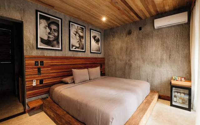 Naked Hotel Zipolite