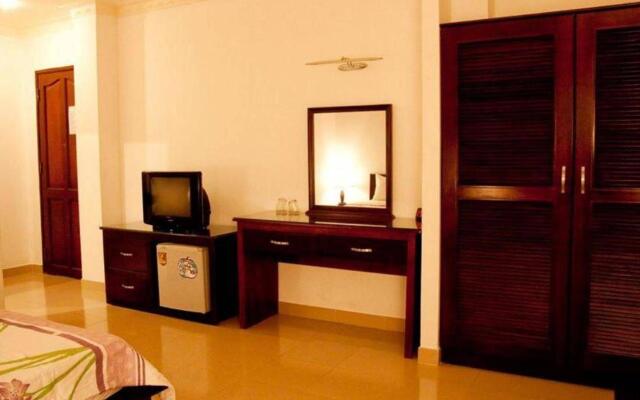 Phi Phung Hotel