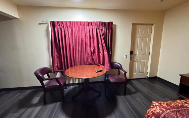 Whispering Pines by Hotel O Whitestone VA