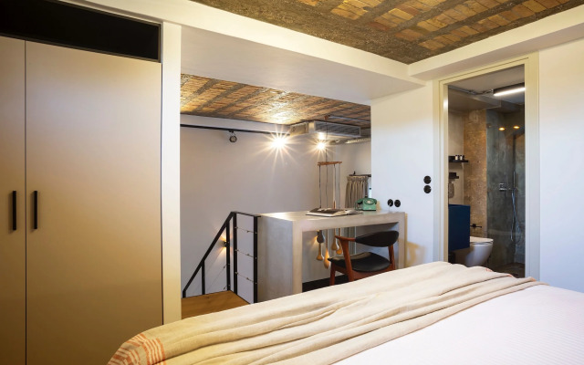 The Foundry Suites