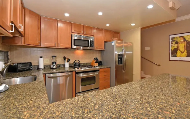 Hale Mahina #b101 1 Bedroom Condo by RedAwning