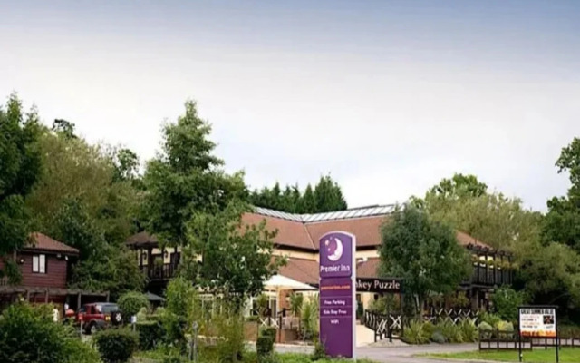 Premier Inn Chessington