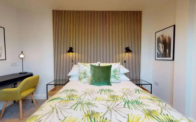 The Oxford Lodge six bedroom Oxford home