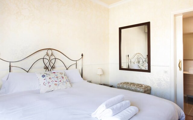 Ab Sagrada Família Castillejo Apartment