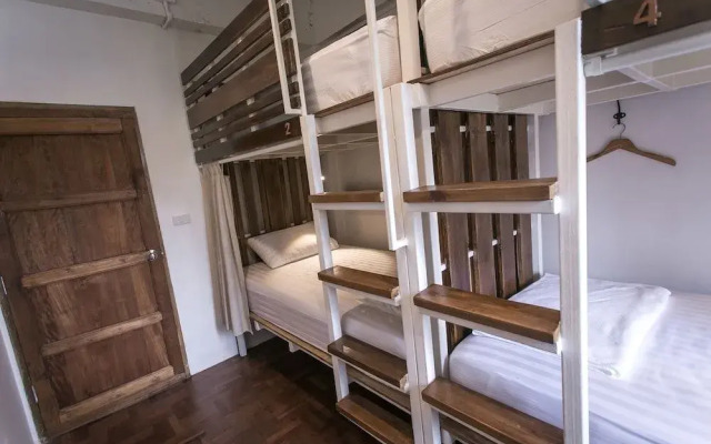 REST Ari Hostel