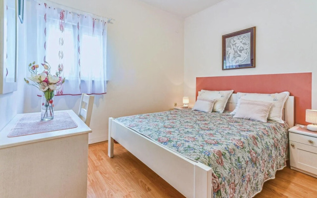 Amazing Home in Kustici With Wifi and 1 Bedrooms