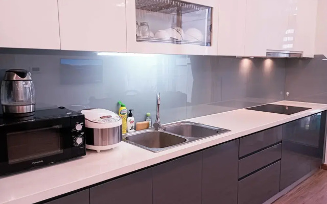 Metropolis Apartment