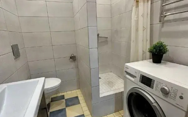 Апартаменты на улице Поляны 5А корпус 3