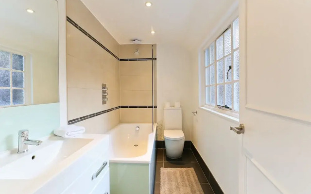 Premium 1 bedroom Apartment Kensington