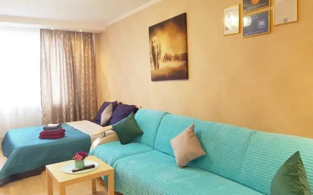 Apartaments Novosibirska, st. Kirova, 27/3-2 Floor