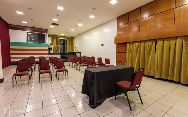 Rede Andrade Luxor Hotel