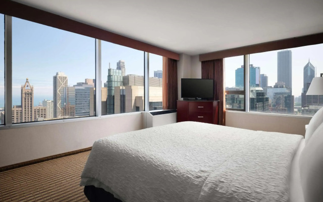 Hampton Inn Chicago Downtown/Magnificent Mile