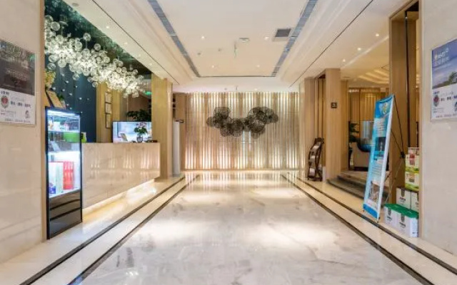 The Ruihe Hotel (Zhengzhou High-speed Railway Station) – Lobby – Zhengzhou