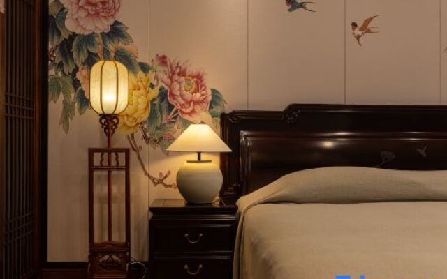 Xishuangbanna Tropic of Cancer Lake View Hot Spring Hotel