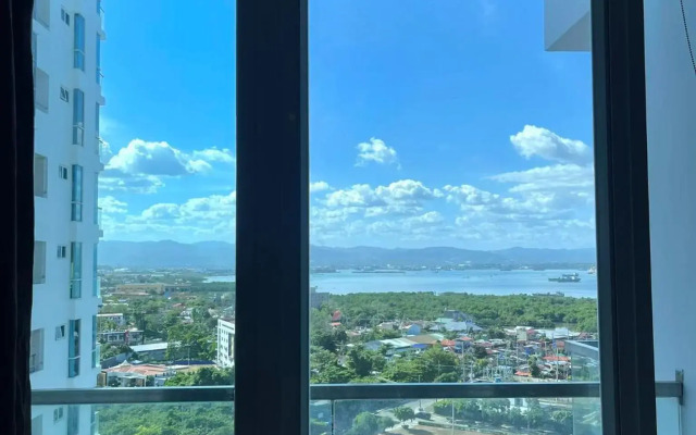 Mactan Newtown with Ocean View