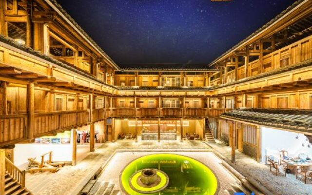 Xinsu Changrong Tulou Cultural Homestay (Yunshui Ballad Shop)