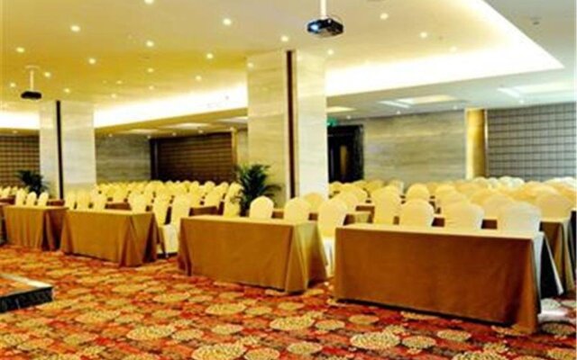 Magical Fuyun Hotel