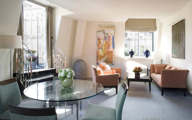 One Aldwych