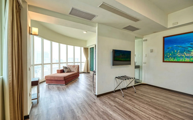 Jih Lih Hotel
