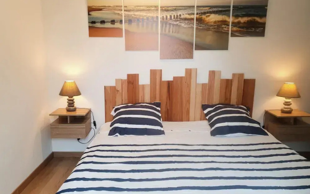 Charming Holiday Home, Near Mont St-michel