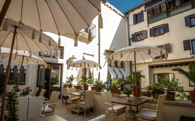 Palazzo Paruta & Wellness Apartments