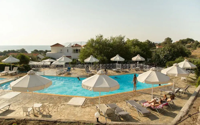 Akti Hotel & Apartments